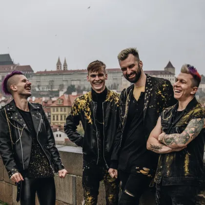 Civilní Obrana slaví 20 let novým klipem a míří do Lucerny