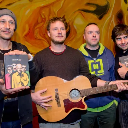 Wohnout servírují třicet let rockového šílenství přímo do uší